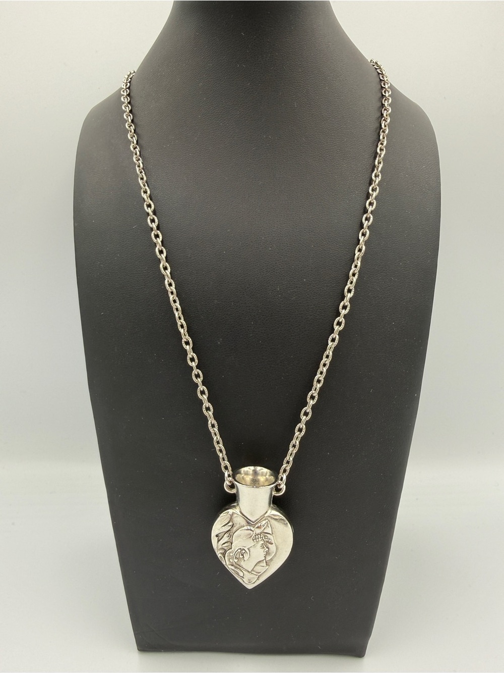 Silver Tone Heart Vase Pendant Necklace Art Nouveau Woman Profile Chain